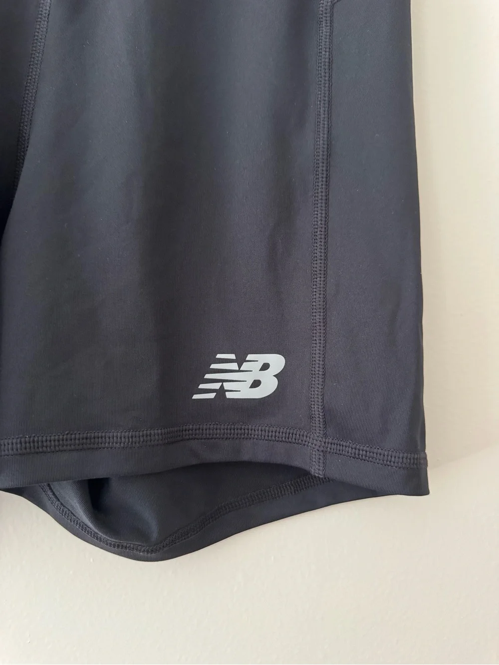 NWT NEW BALANCE Pace Shorts S